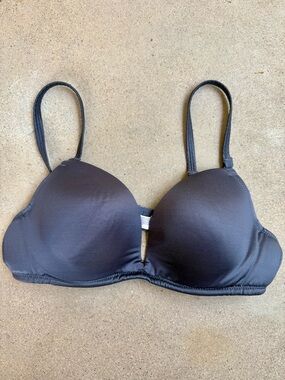 Wonderbra Bra Womens 36B Underwire Push Up Plunge Dark Gray Padded